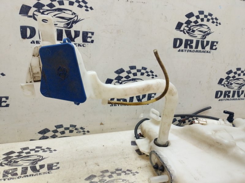 Бачок омывателя передний E-Class W211