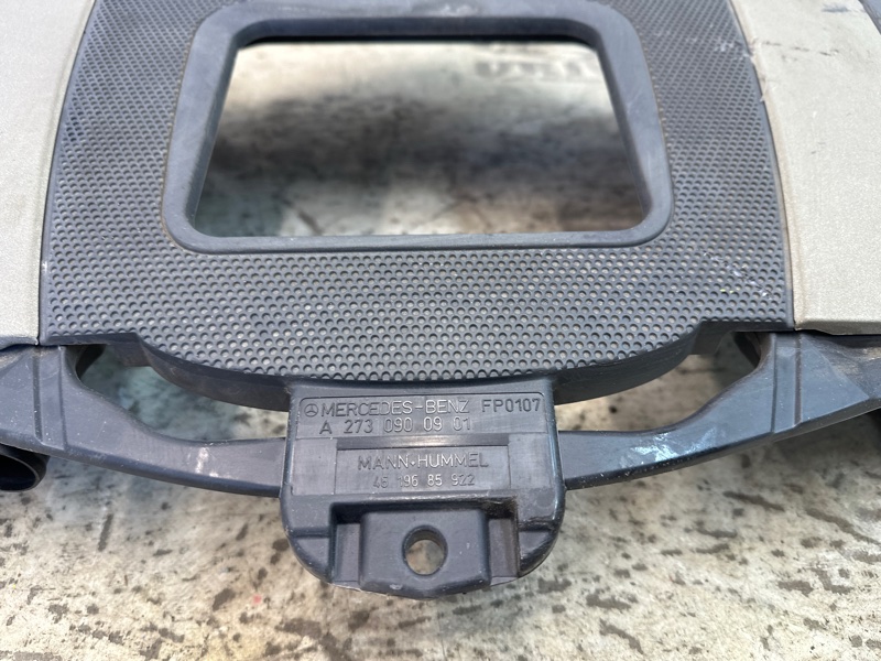 Корпус воздушного фильтра E-Class W211