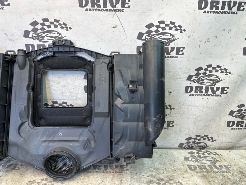 Корпус воздушного фильтра E-Class W211