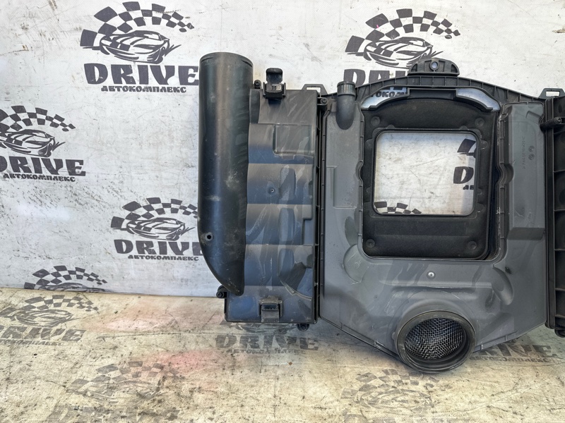 Корпус воздушного фильтра E-Class W211