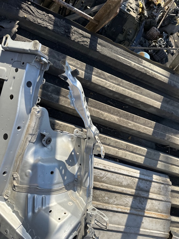 Лонжерон передний правый PRIUS ZVW30