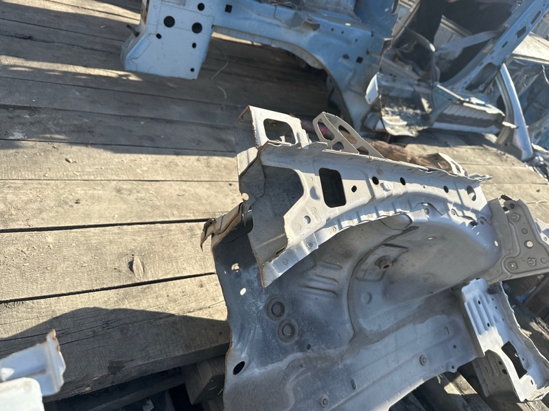 Лонжерон передний правый PRIUS ZVW30