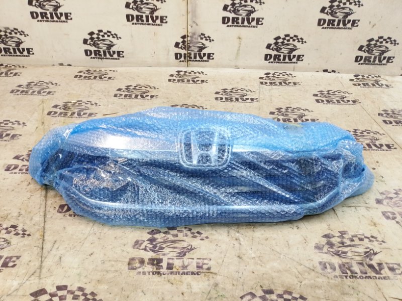 Решетка радиатора передняя Shuttle GP7