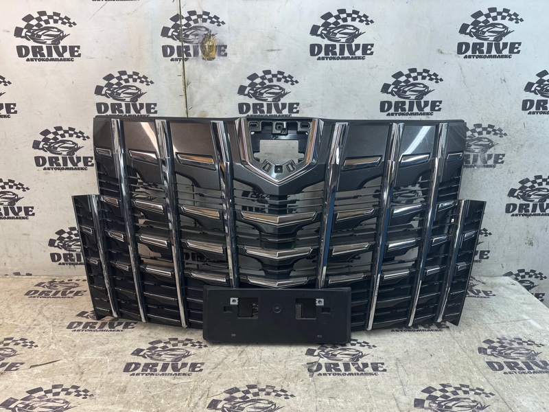 Решетка радиатора передняя TOYOTA ALPHARD AGH30 53101-58360 контрактная