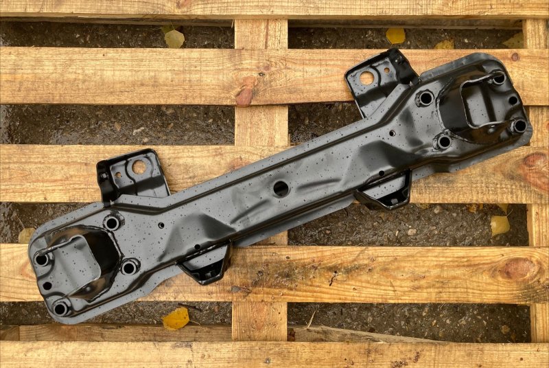 Подрамник передний Suzuki Vitara 4580054J00 новая