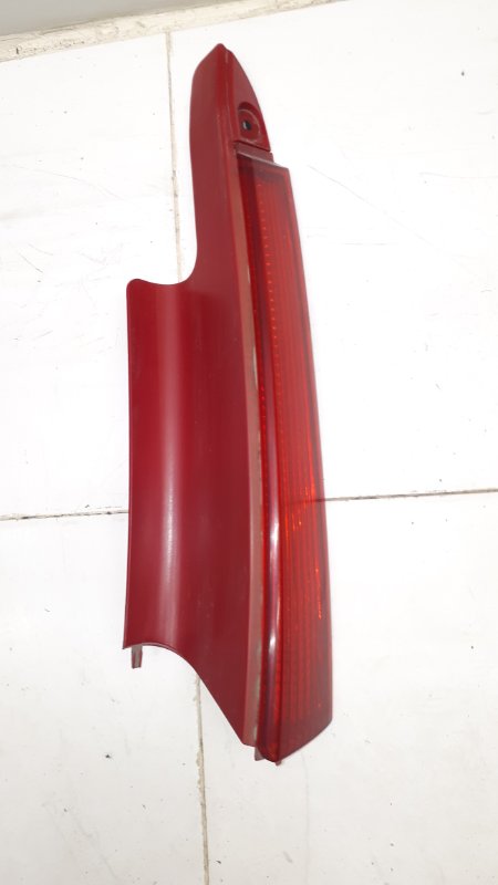 Отражатель задний правый Citroen C4 2005 5dr хэтчбек 2.0i 16v 138 9655863780 Б/У