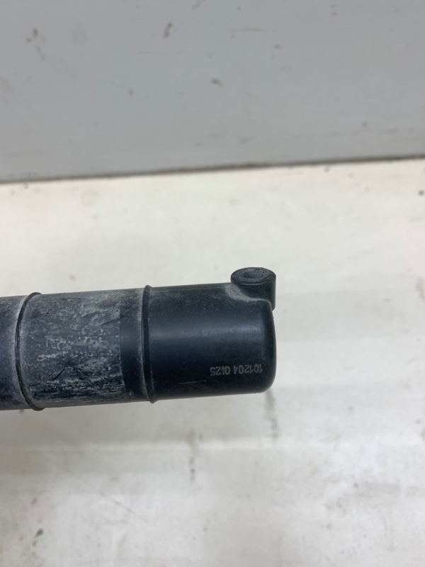 Форсунка омывателя фар левая XC90