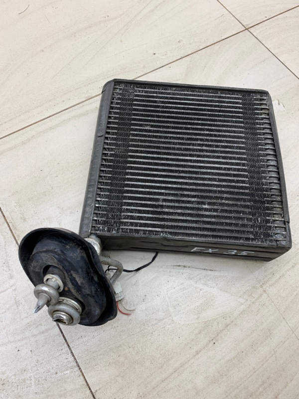 Испаритель кондиционера fx35 2003 S50 3500см