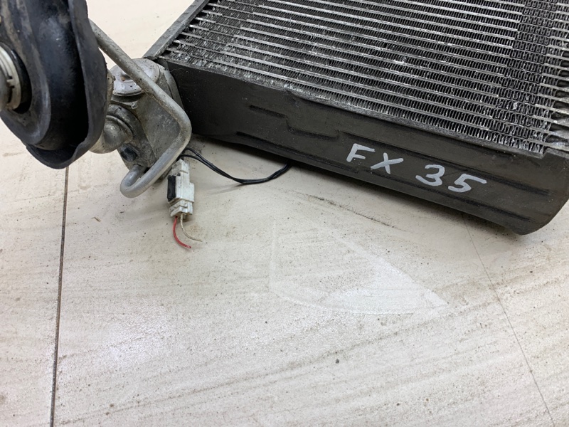Испаритель кондиционера fx35 2003 S50 3500см