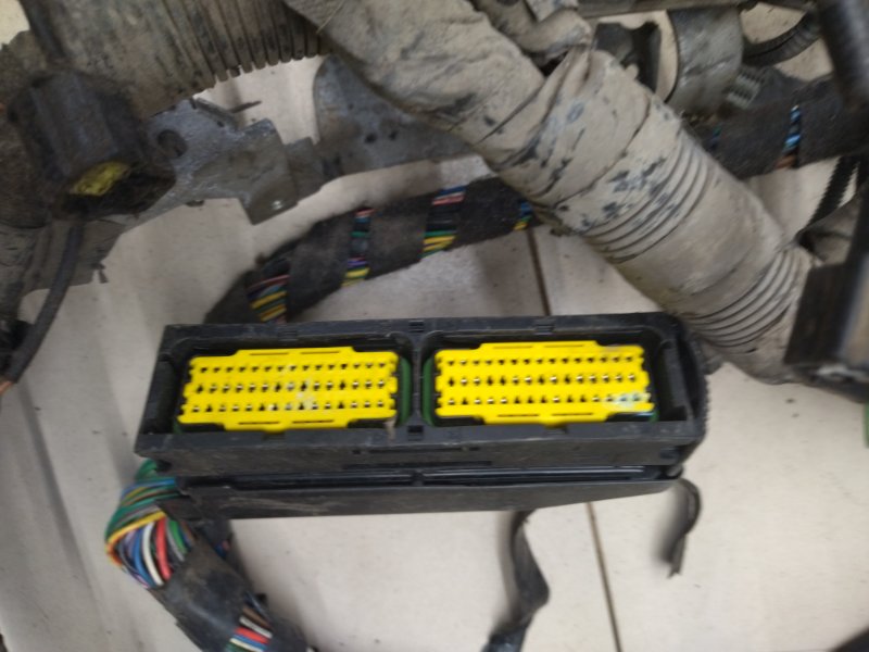 Проводка подкапотная Volvo V40 Универсал 1.9 B4204T Проводка подкапотная Volvo V40 Универсал 1.9 B4204T