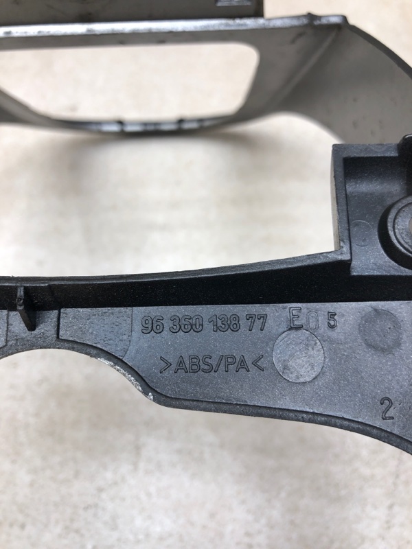 Накладка торпедо 307 2002 5dr хэтчбек PSA NFU *10FX2F 1587cm