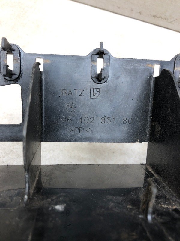 Ящик для инструмента 307 2002 5dr хэтчбек PSA NFU *10FX2F 1587cm
