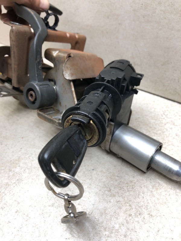 Рулевая колонка Doblo 2008 1300см diesel 75лс Рулевая колонка Doblo 2008 1300см diesel 75лс