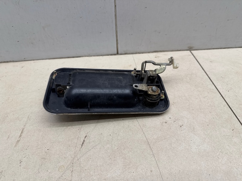 Ручка двери передняя правая H2 05-09