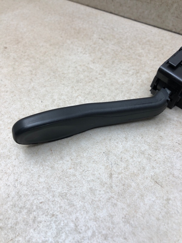 Переключатель подрулевой левый KALINA 2007 ВАЗ-11194 хэтчбек 11194 1390 см 89 лс