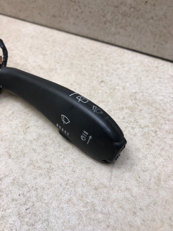 Переключатель подрулевой правый KALINA 2007 ВАЗ-11194 хэтчбек 11194 1390 см 89 лс