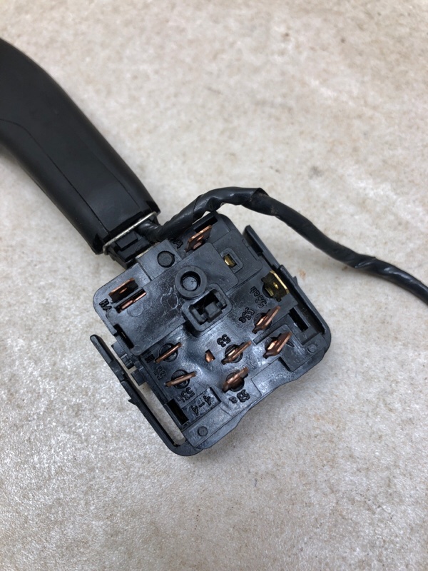 Переключатель подрулевой правый KALINA 2007 ВАЗ-11194 хэтчбек 11194 1390 см 89 лс