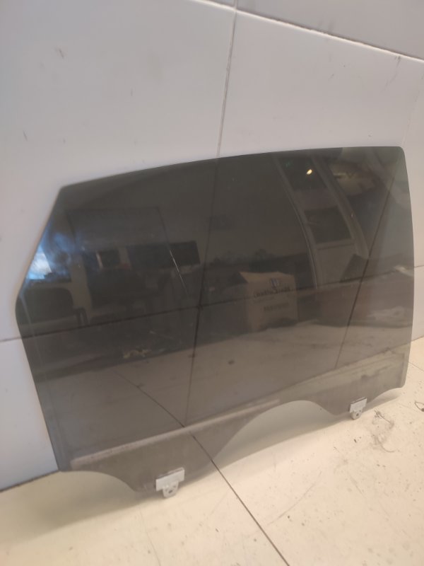Стекло двери заднее правое fx35 2003