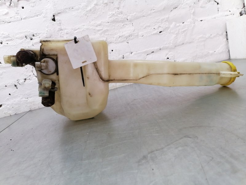 Бачок омывателя Caravan 3 2000 3 edz 2 Бачок омывателя Caravan 3 2000 3 edz 2