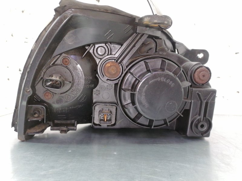 Фара на запчасти передняя левая Rio 1 2005 1 универсал A5D бензин 1493см 97лс