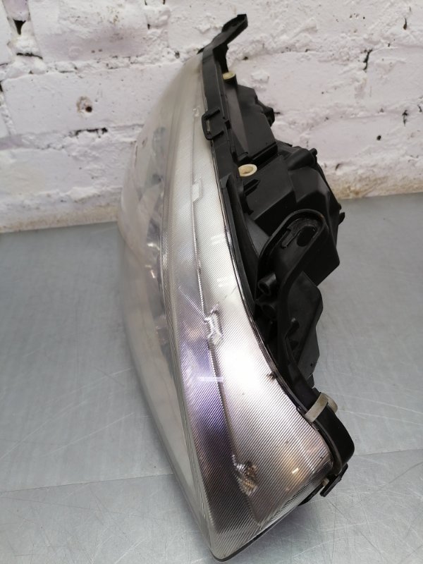 Фара передняя правая Corsa C 2004 5dr хэтчбек Z12XEP 1229см 80лс бенз