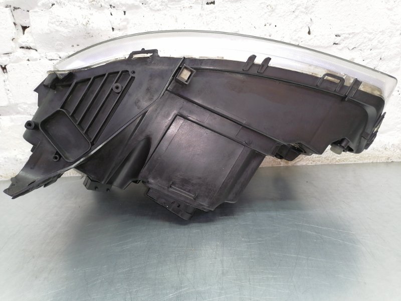 Фара передняя правая Corsa C 2004 5dr хэтчбек Z12XEP 1229см 80лс бенз