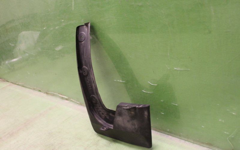 Брызговик задний левый RAV 4 4 2013 Брызговик задний левый RAV 4 4 2013