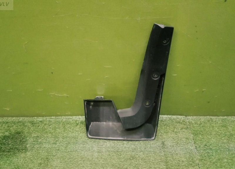 Брызговик задний левый RAV 4 Брызговик задний левый RAV 4