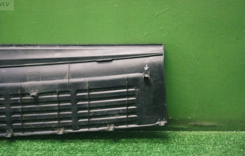 Накладка бампера задняя Land Cruiser 200 Накладка бампера задняя Land Cruiser 200