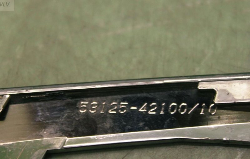 Хром решетки радиатора правый RAV 4 Хром решетки радиатора правый RAV 4