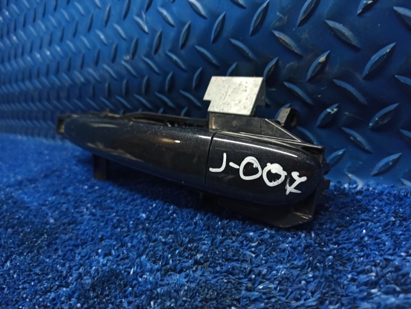 Ручка двери левая Mazda 3 BL