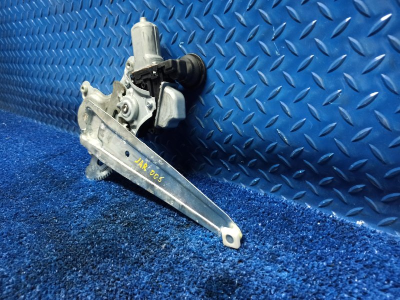 Стеклоподъемник задний левый Toyota Camry V40