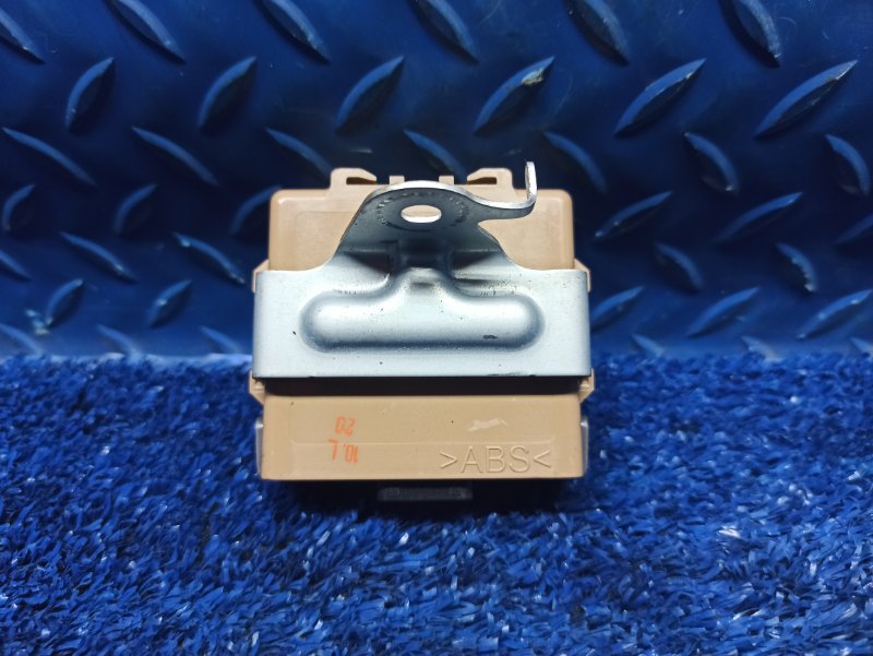 Блок давления в шинах Camry V40