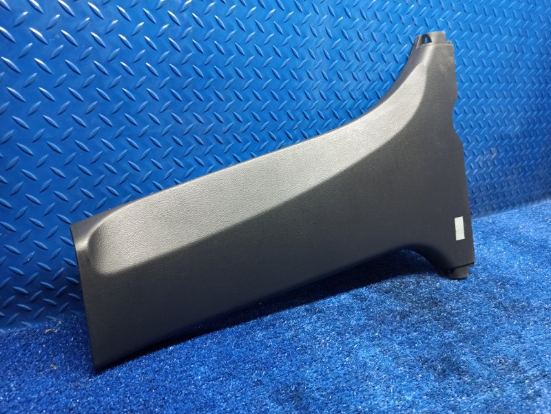 Накладка стойки левая Camry V40 Накладка стойки левая Camry V40