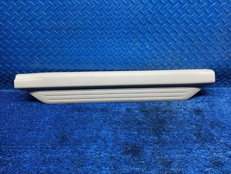 Накладка порога передняя правая Toyota Camry V40 6791306060B1 контрактная