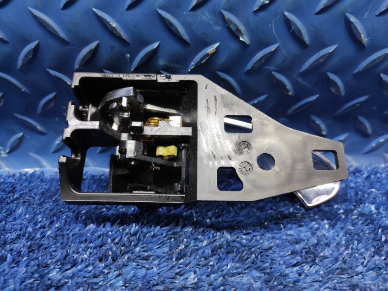 Ручка двери левая Camry V40 Ручка двери левая Camry V40