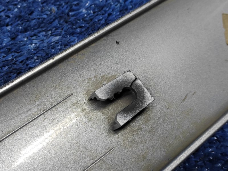 Молдинг двери передний левый C5