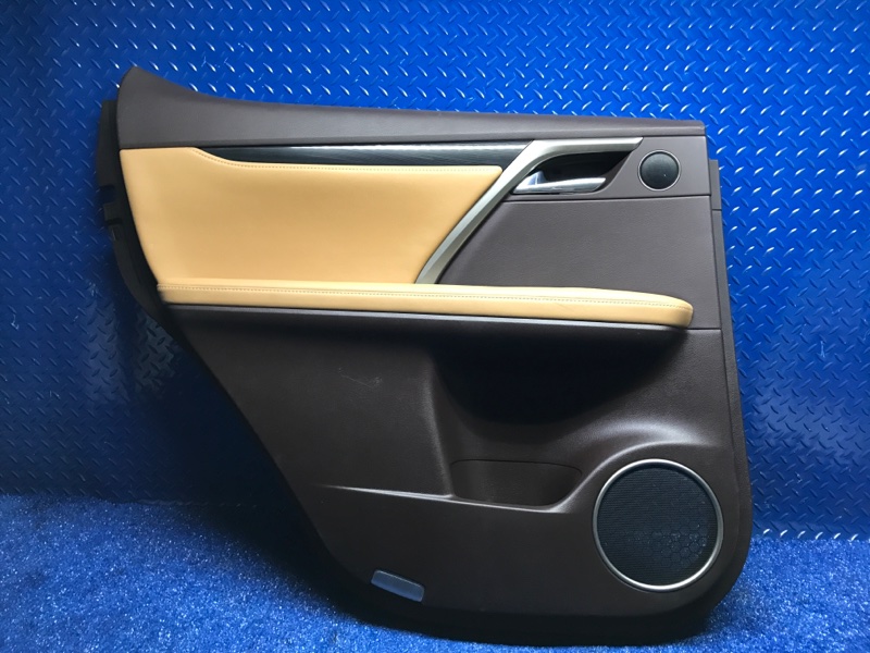 Карта дверная обшивка задняя левая Lexus RX 4 6764048 Б/У