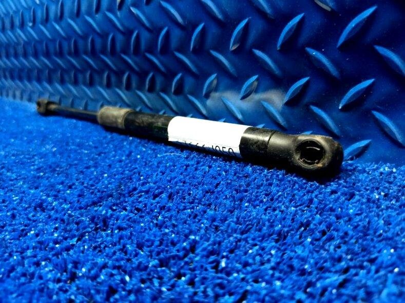 Амортизатор подвески Ford Mustang 6 Амортизатор подвески Ford Mustang 6