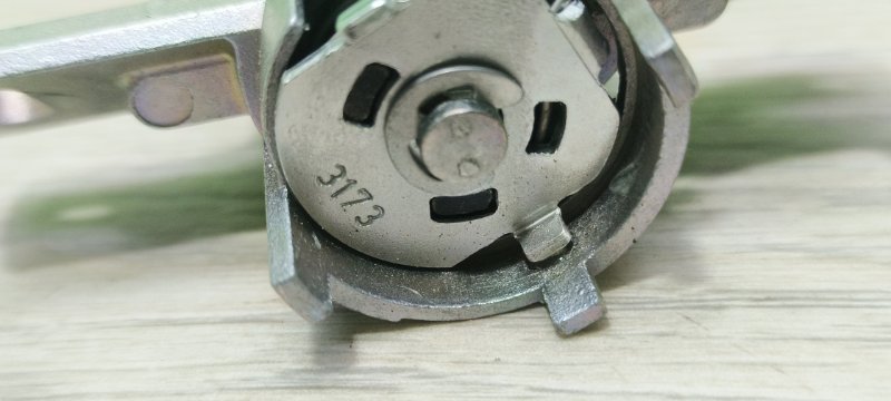 Замок багажника CAMRY XV70 Замок багажника CAMRY XV70