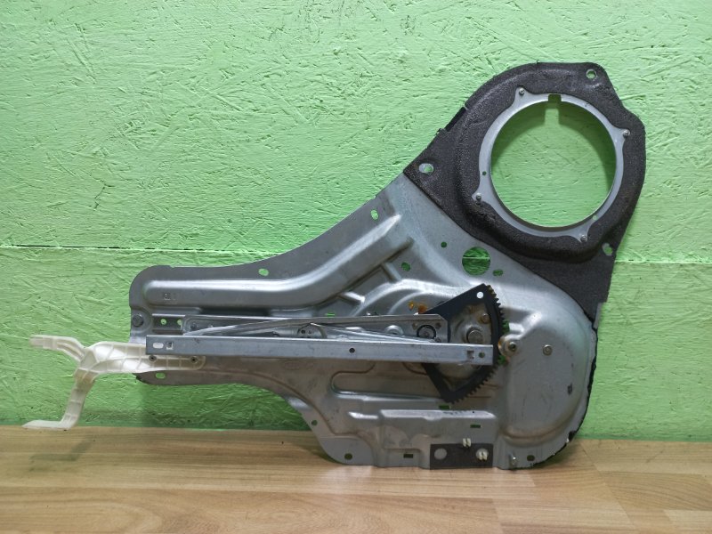 Запчасть стеклоподъемник задний левый Kia Soul AM 834012K001 контрактная Стеклоподъемник задний левый Kia Soul AM 834012K001 контрактная