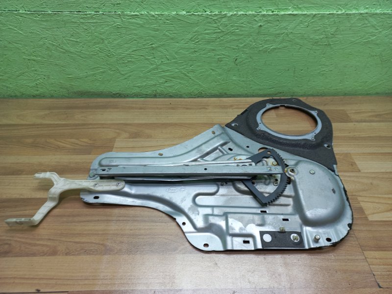 Стеклоподъемник задний левый Soul AM Стеклоподъемник задний левый Soul AM