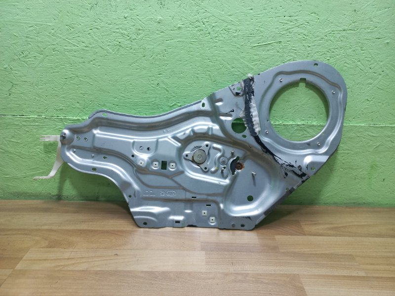 Стеклоподъемник передний правый Soul AM Стеклоподъемник передний правый Soul AM