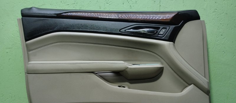 Карта дверная обшивка передняя левая Cadillac SRX 2