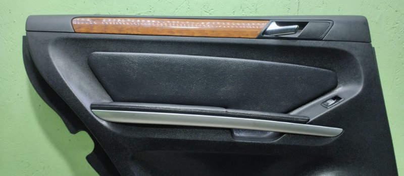 Карта дверная обшивка задняя левая Mercedes GL X164