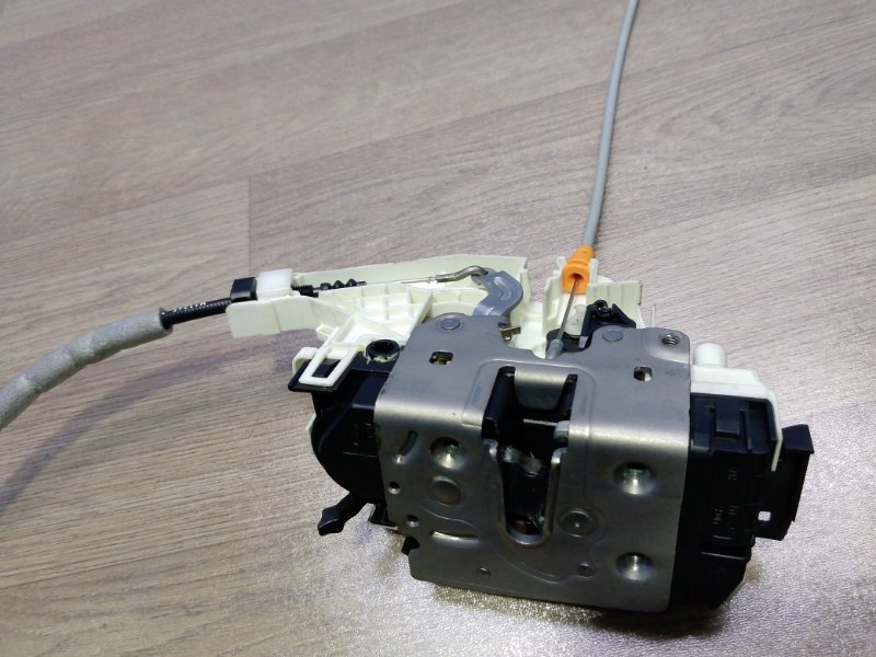 Замок двери задний правый GL X166