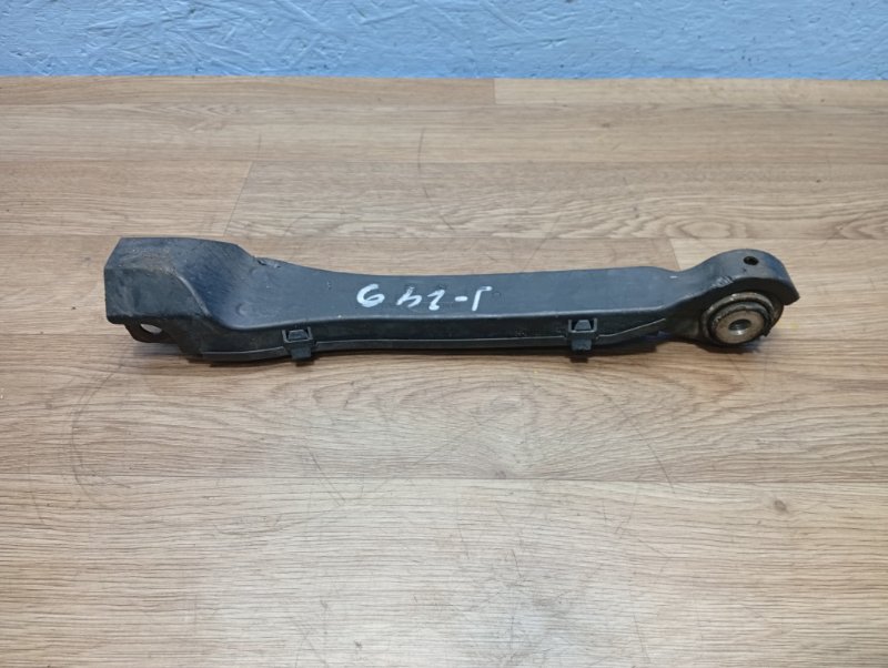 Рычаг подвески задний E W212