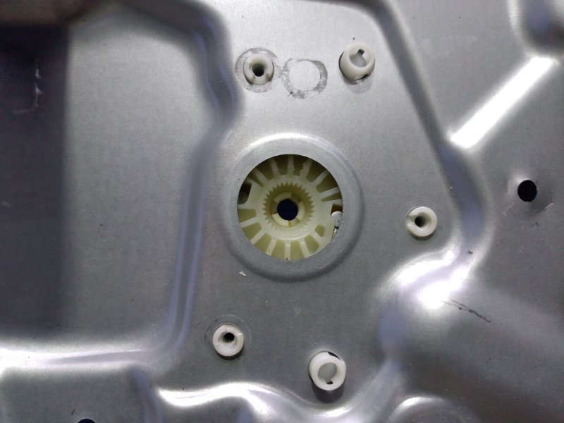 Стеклоподъемник передний правый Kia Sorento XM Стеклоподъемник передний правый Kia Sorento XM