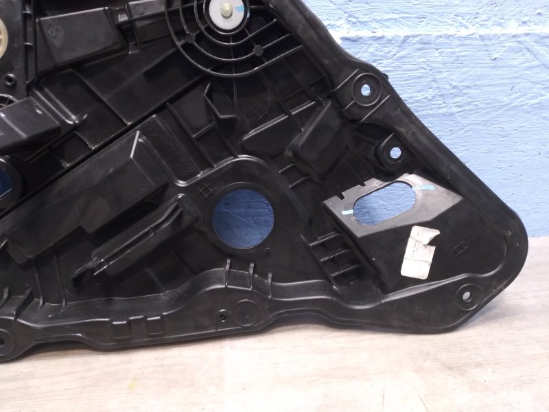 Стеклоподъемник задний правый Kia Optima JF