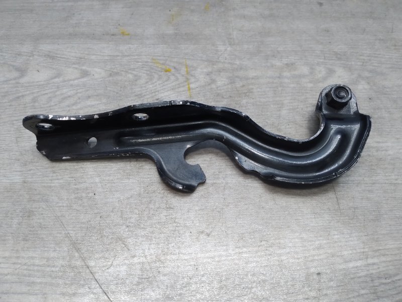 Петля капота правая Grand Cherokee WK2